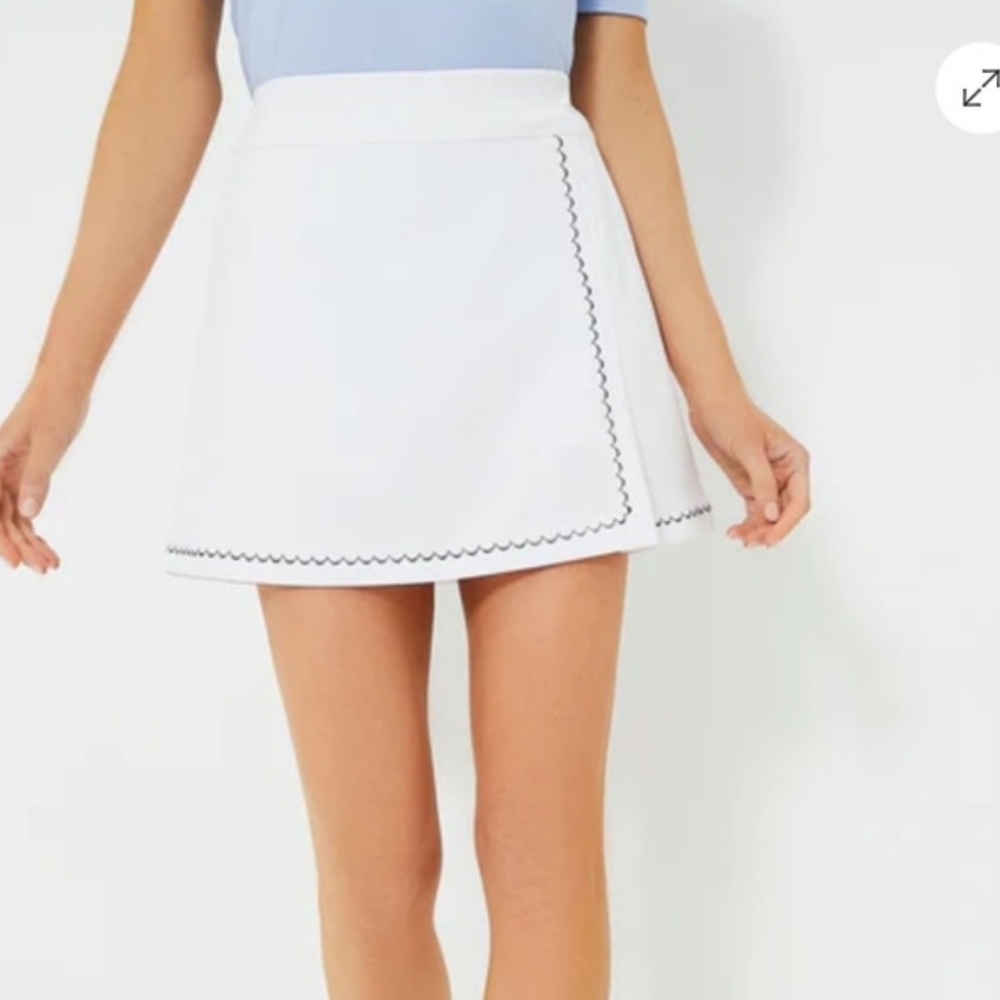 Tuckernuck Halliet White Golf Skirt Skort Size 2XL Preppy Scalloped 16” NWT